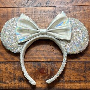 Disney Silver Sequin Holographic Minnie Mouse Ears